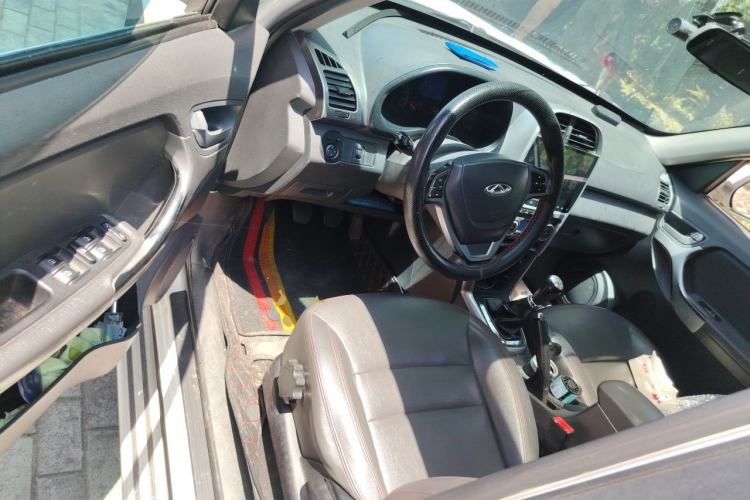Used Chery Tiggo 3 2015 1.6L Manual Zhishang Sport Edition Driver Seat