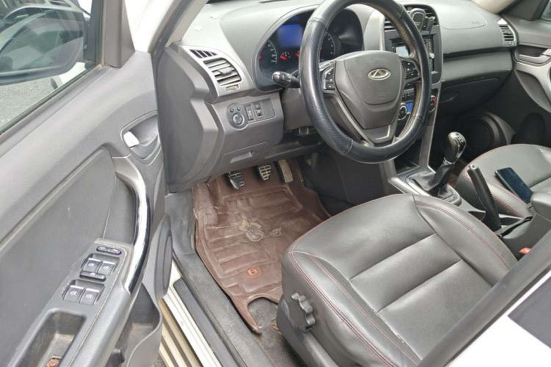 Used Chery Tiggo 3 2015 1.6L Manual Zhishang Commemorative Edition Driver Seat