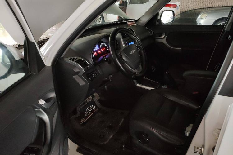 Used Chery Tiggo 3 2015 1.6L CVT ZhiShang Commemorative Edition Driver Seat