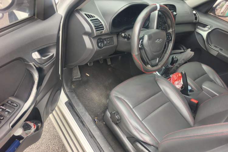 Used Chery Tiggo 3 2015 1.6L Manual Zhishang Commemorative Edition Driver Seat