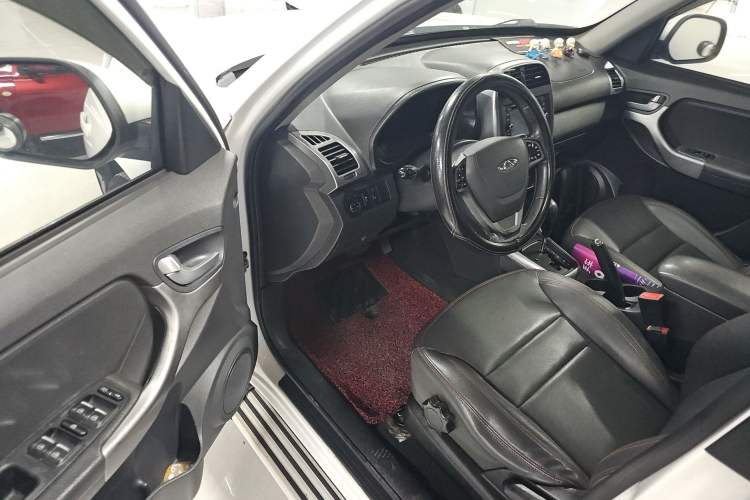 Used Chery Tiggo 3 2015 1.6L CVT ZhiShang Commemorative Edition Driver Seat