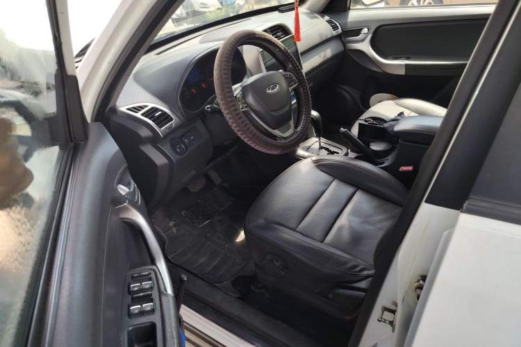 Used Chery Tiggo 3 2015 1.6L CVT ZhiShang Sport Edition Driver Seat