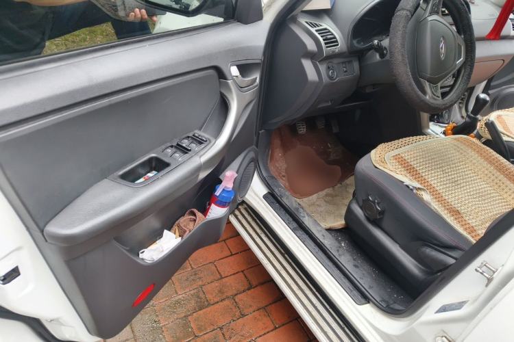 Used Chery Tiggo 3 2015 1.6L Manual Fashion Sport Edition Driver Seat