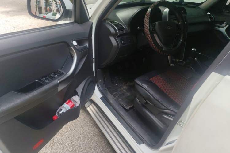 Used Chery Tiggo 3 2015 1.6L Manual Zhishang Sport Edition Driver Seat