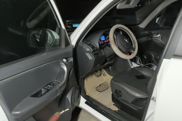 Used Chery Tiggo 3 2015 1.6L CVT ZhiShang Sport Edition Driver Seat