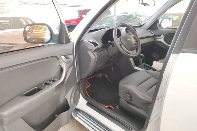 Used Chery Tiggo 3 2015 1.6L CVT ZhiShang Commemorative Edition Driver Seat