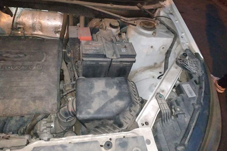 Used Chery Tiggo 3 2015 1.6L Manual Zhishang Commemorative Edition Engine Bay Left