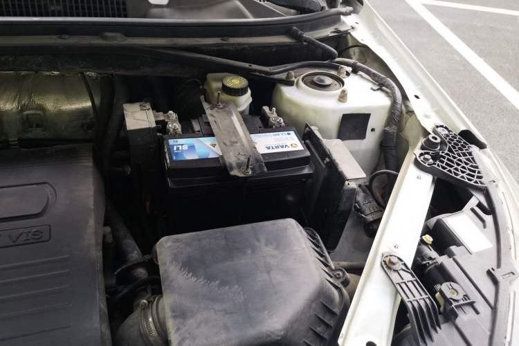 Used Chery Tiggo 3 2015 1.6L CVT ZhiShang Commemorative Edition Engine Bay Left