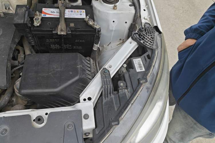 Used Chery Tiggo 3 2015 1.6L Manual Zhishang Sport Edition Engine Bay Left