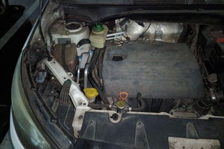 Used Chery Tiggo 3 2015 1.6L Manual Zhishang Commemorative Edition Engine Bay Right