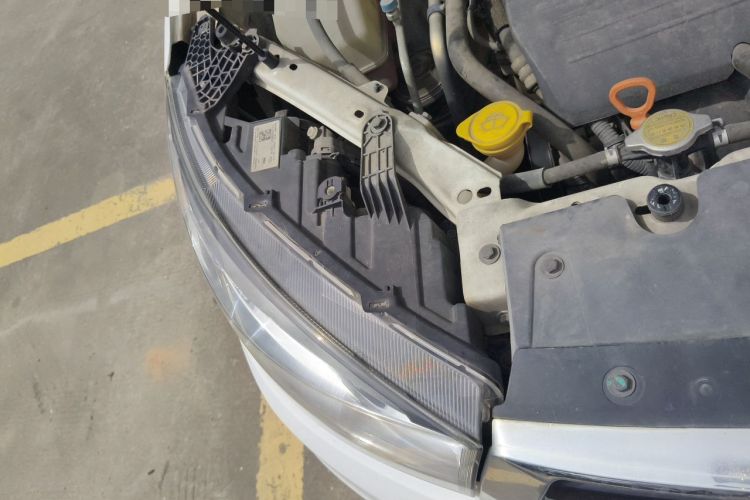Used Chery Tiggo 3 2015 1.6L Manual Zhishang Sport Edition Engine Bay Right