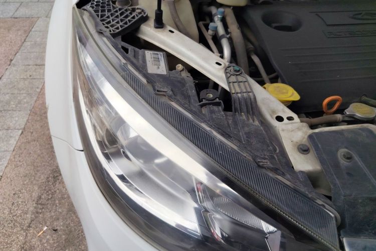 Used Chery Tiggo 3 2015 1.6L CVT ZhiShang Sport Edition Engine Bay Right