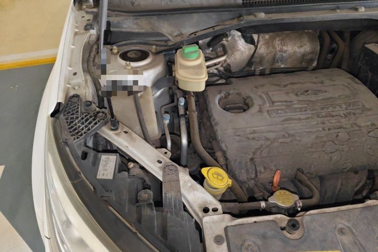Used Chery Tiggo 3 2015 1.6L Manual Zhishang Commemorative Edition Engine Bay Right