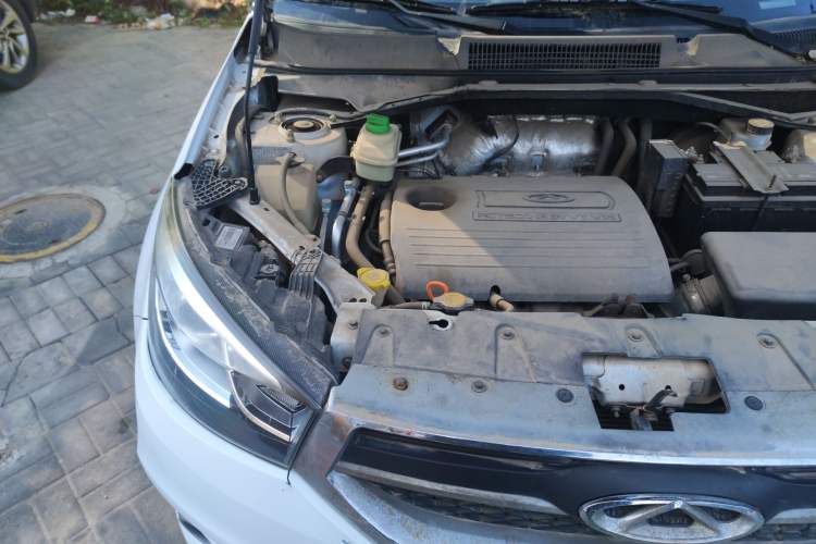 Used Chery Tiggo 3 2015 1.6L Manual Zhishang Commemorative Edition Engine Bay Right