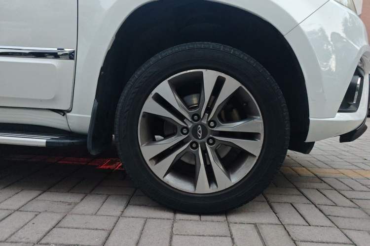 Used Chery Tiggo 3 2015 1.6L Manual Zhishang Sport Edition Exterior 1