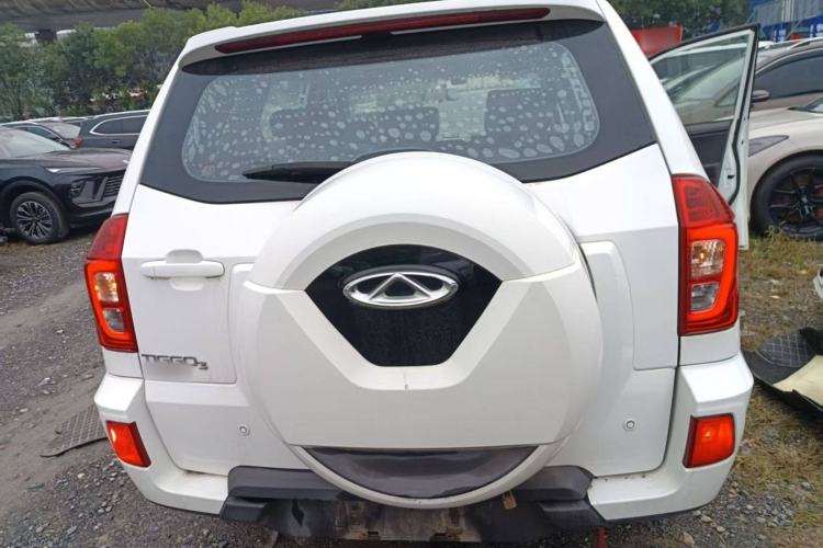 Used Chery Tiggo 3 2015 1.6L Manual Zhishang Commemorative Edition Exterior 5
