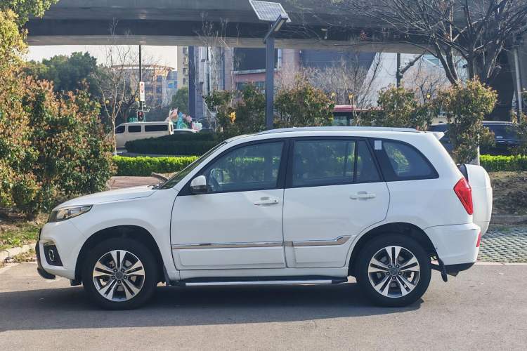 Used Chery Tiggo 3 2015 1.6L CVT ZhiShang Commemorative Edition Exterior 6