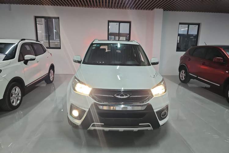 Used Chery Tiggo 3 2015 1.6L CVT ZhiShang Commemorative Edition Front