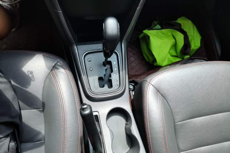 Used Chery Tiggo 3 2015 1.6L CVT ZhiShang Sport Edition Gear Lever