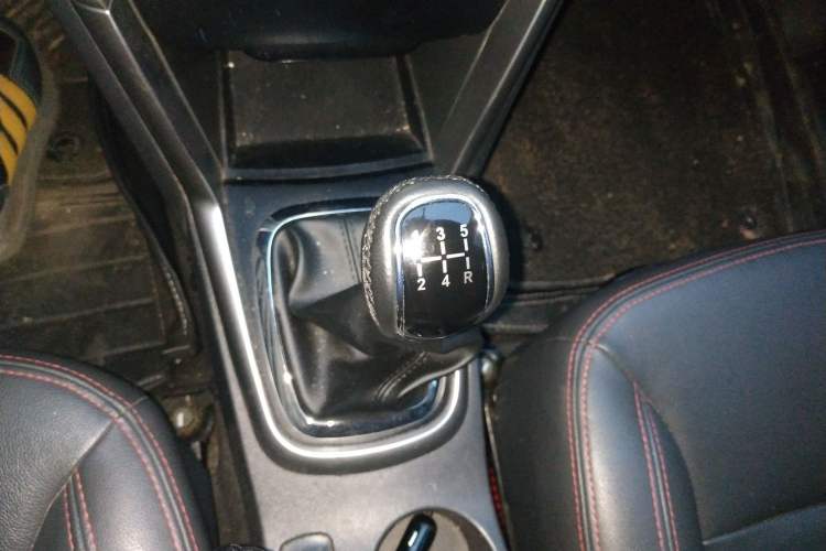 Used Chery Tiggo 3 2015 1.6L Manual Zhishang Commemorative Edition Gear Lever