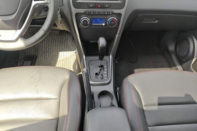 Used Chery Tiggo 3 2015 1.6L CVT ZhiShang Commemorative Edition Gear Lever