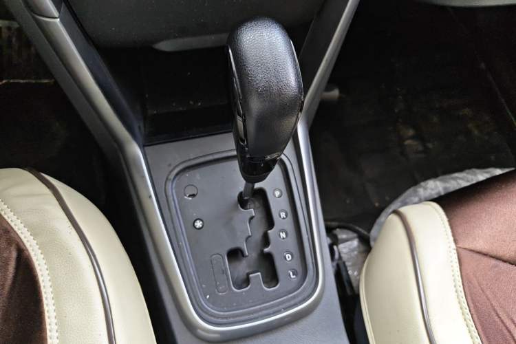 Used Chery Tiggo 3 2015 1.6L CVT Fashion Sport Edition Gear Lever