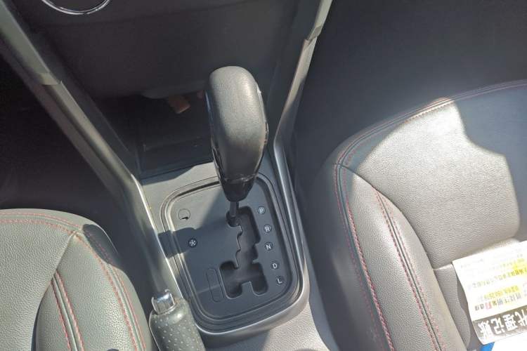 Used Chery Tiggo 3 2015 1.6L CVT ZhiShang Commemorative Edition Gear Lever