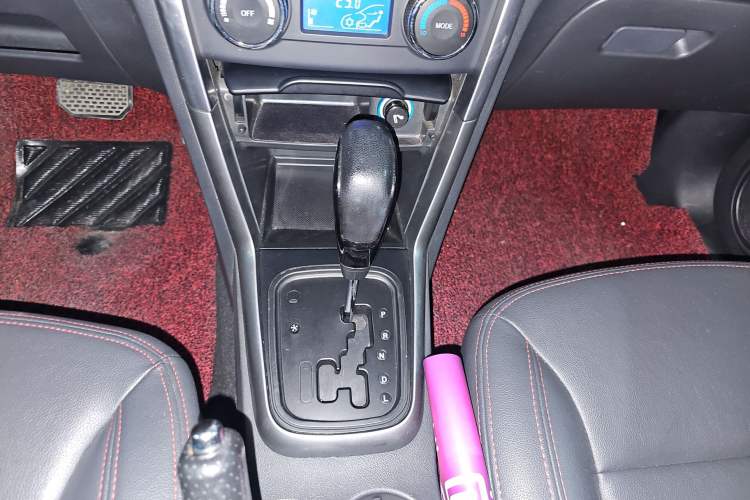 Used Chery Tiggo 3 2015 1.6L CVT ZhiShang Commemorative Edition Gear Lever