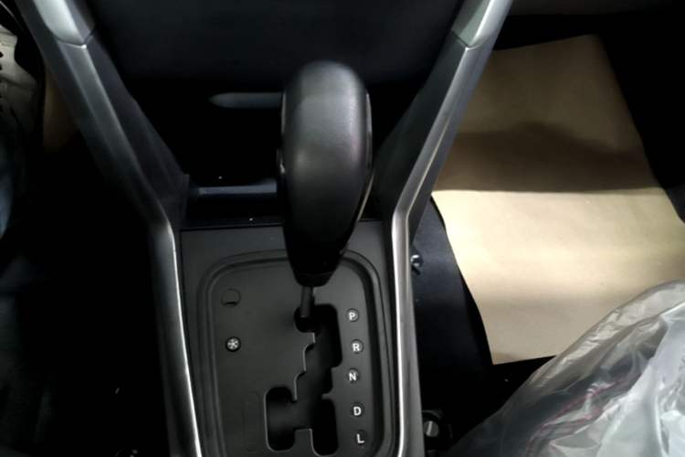 Used Chery Tiggo 3 2015 1.6L CVT ZhiShang Commemorative Edition Gear Lever