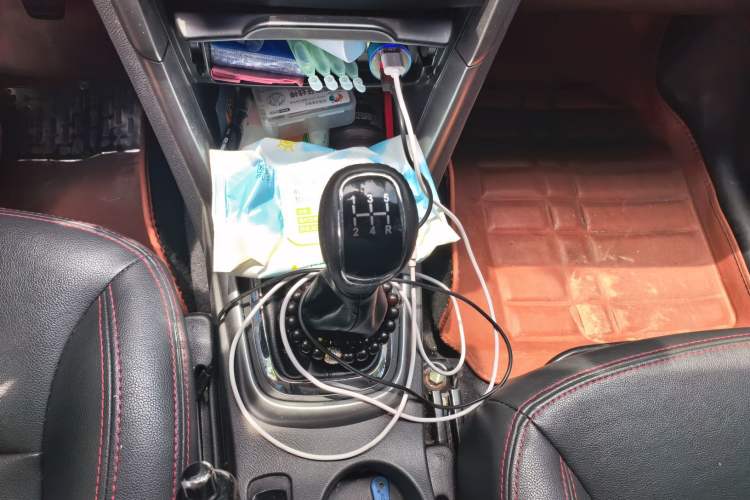 Used Chery Tiggo 3 2015 1.6L Manual Zhishang Commemorative Edition Gear Lever