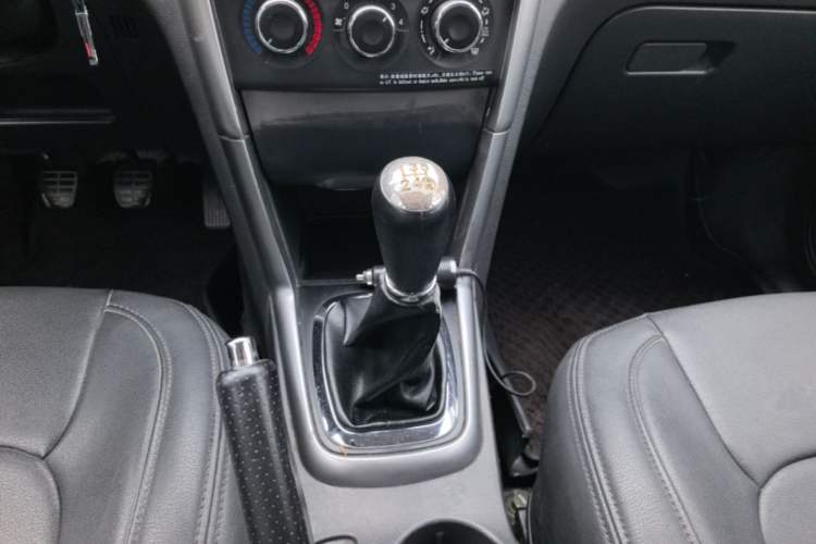 Used Chery Tiggo 3 2015 1.6L Manual Fashion Sport Edition Gear Lever