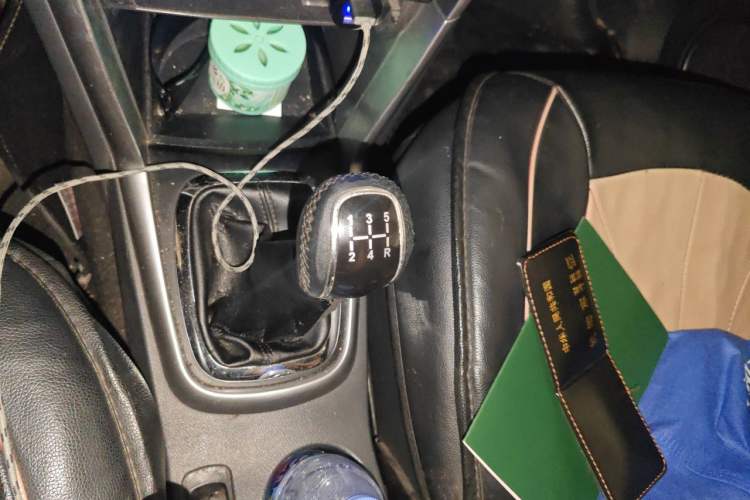 Used Chery Tiggo 3 2015 1.6L Manual Zhishang Commemorative Edition Gear Lever
