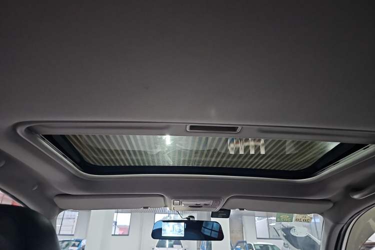 Used Chery Tiggo 3 2015 1.6L CVT ZhiShang Commemorative Edition Headliner
