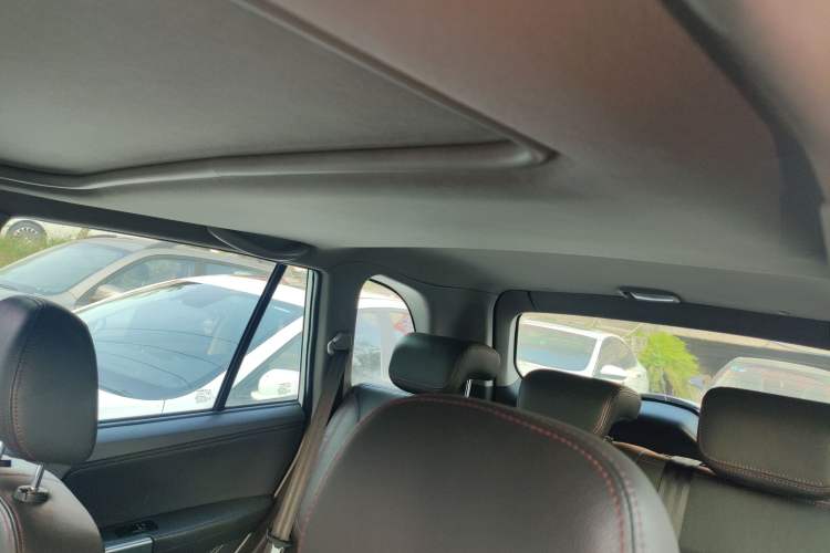 Used Chery Tiggo 3 2015 1.6L CVT ZhiShang Commemorative Edition Headliner