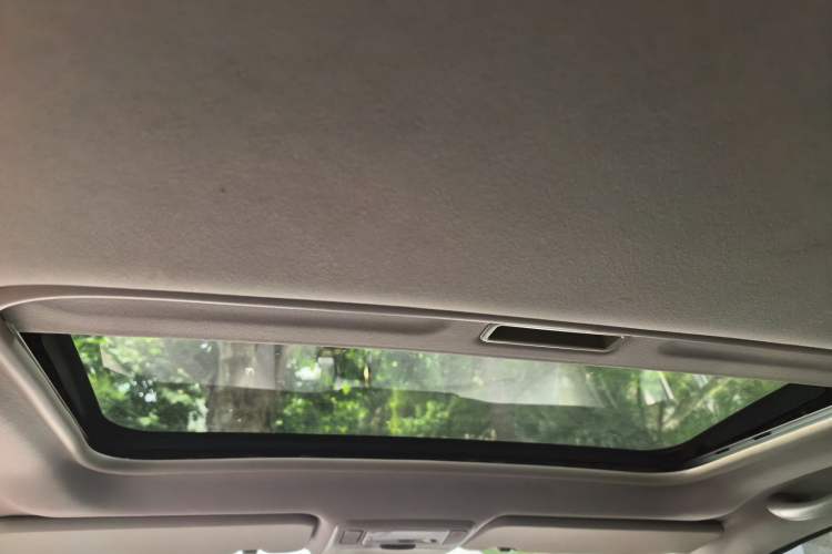 Used Chery Tiggo 3 2015 1.6L Manual Zhishang Commemorative Edition Headliner