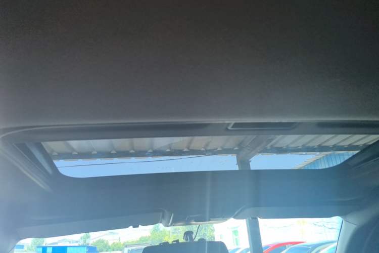 Used Chery Tiggo 3 2015 1.6L Manual Zhishang Commemorative Edition Headliner