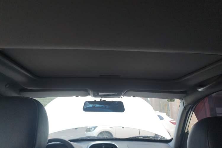 Used Chery Tiggo 3 2015 1.6L Manual Zhishang Commemorative Edition Headliner