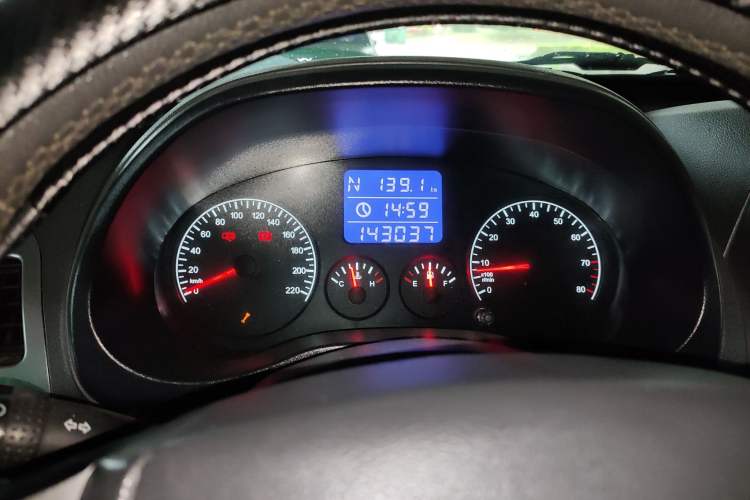Used Chery Tiggo 3 2015 1.6L CVT ZhiShang Commemorative Edition Instrument Cluster