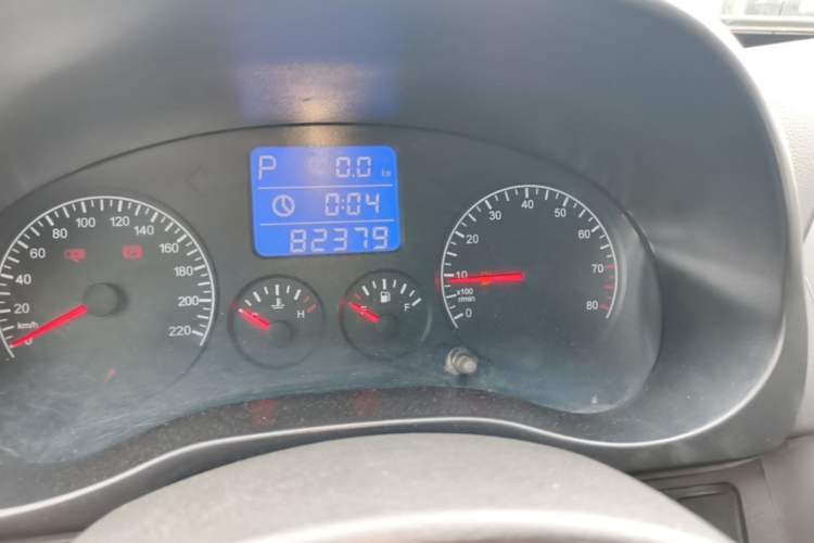 Used Chery Tiggo 3 2015 1.6L CVT ZhiShang Commemorative Edition Instrument Cluster