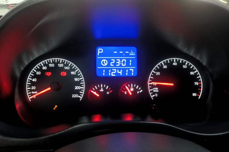 Used Chery Tiggo 3 2015 1.6L CVT ZhiShang Commemorative Edition Instrument Cluster