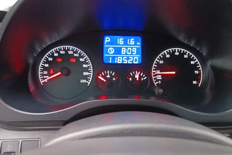 Used Chery Tiggo 3 2015 1.6L CVT ZhiShang Commemorative Edition Instrument Cluster