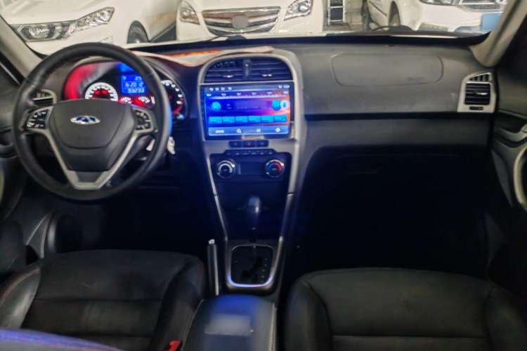 Used Chery Tiggo 3 2015 1.6L CVT ZhiShang Commemorative Edition Interior 1