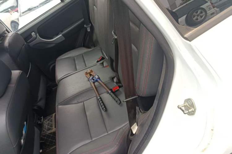 Used Chery Tiggo 3 2015 1.6L Manual Zhishang Commemorative Edition Interior 2