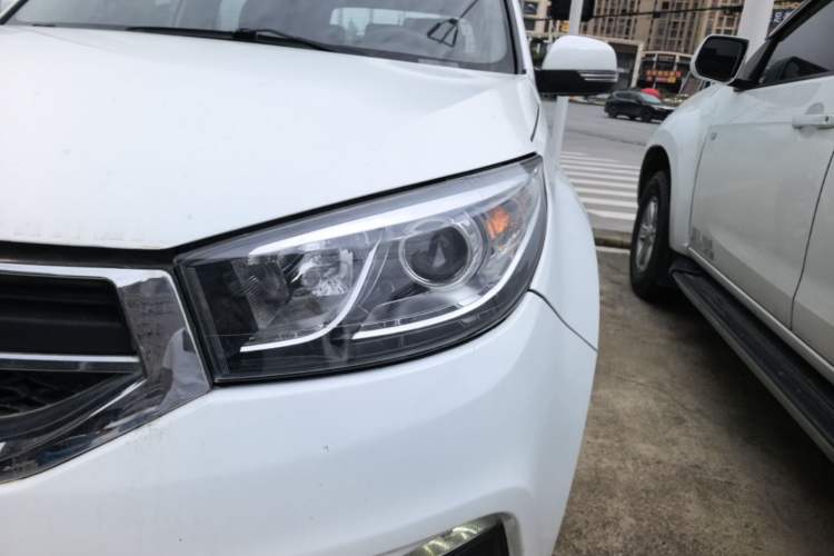 Used Chery Tiggo 3 2015 1.6L Manual Fashion Sport Edition Left Front Headlight