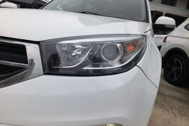 Used Chery Tiggo 3 2015 1.6L Manual Fashion Sport Edition Left Front Headlight