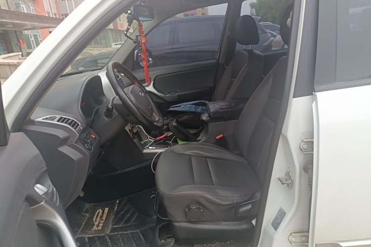 Used Chery Tiggo 3 2015 1.6L Manual Zhishang Commemorative Edition Left Front Seat