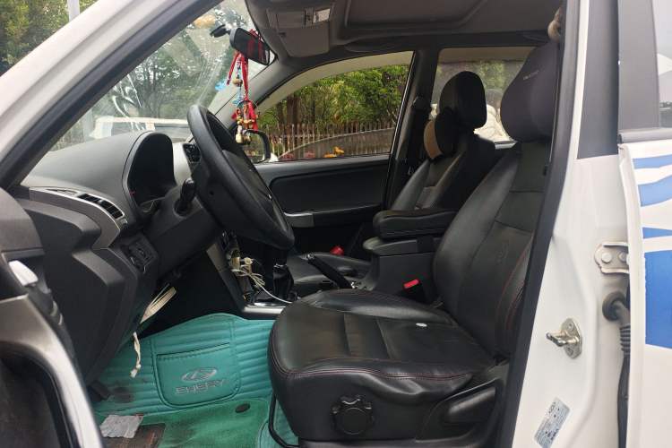 Used Chery Tiggo 3 2015 1.6L Manual Zhishang Sport Edition Left Front Seat