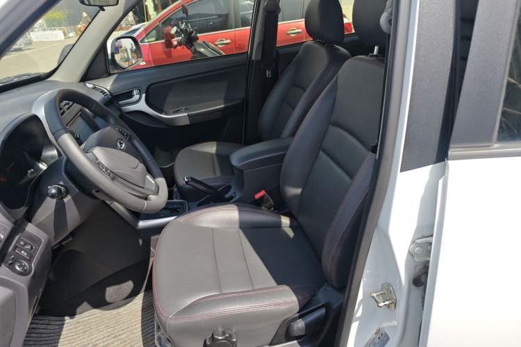Used Chery Tiggo 3 2015 1.6L CVT ZhiShang Commemorative Edition Left Front Seat