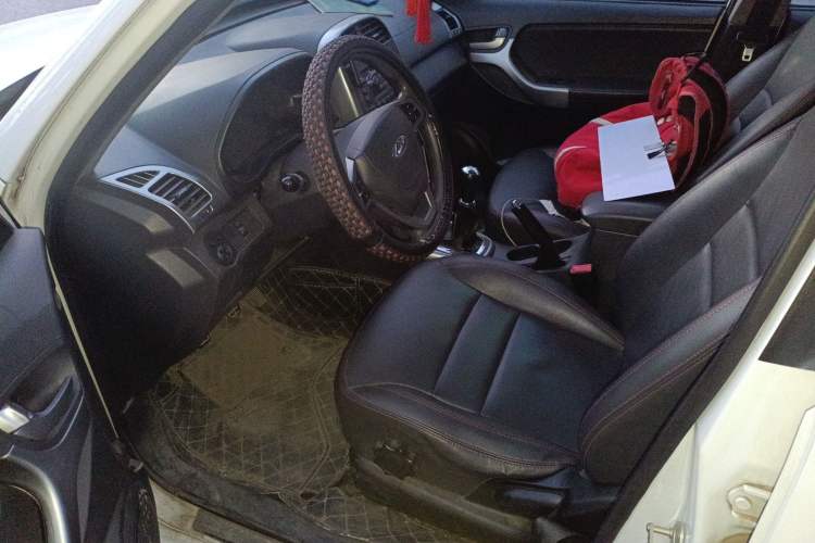 Used Chery Tiggo 3 2015 1.6L Manual Zhishang Sport Edition Left Front Seat