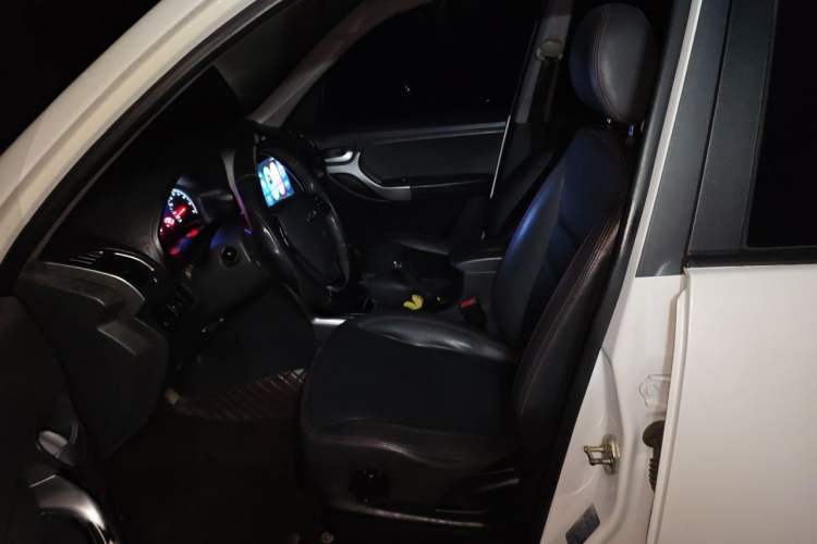 Used Chery Tiggo 3 2015 1.6L Manual Zhishang Sport Edition Left Front Seat